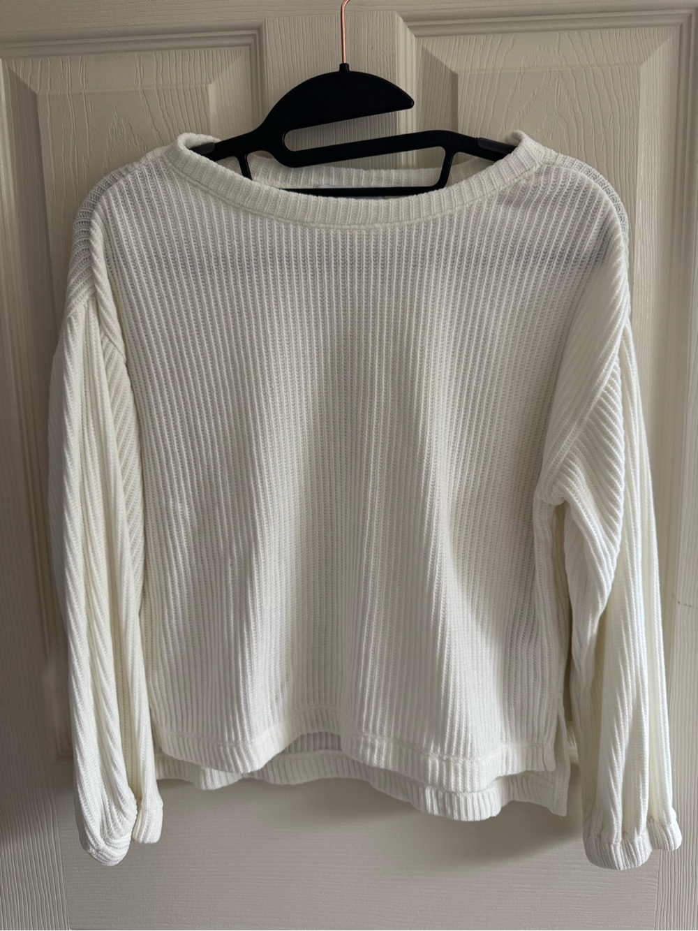 Old Navy Cream Ribbed Knit Pullover - Picture 1 of 3